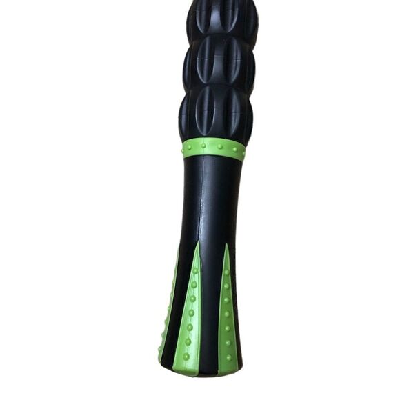 Muscle Roller for Athletes - Body Massage Physical Therapy Recovery - Picture 3 of 6